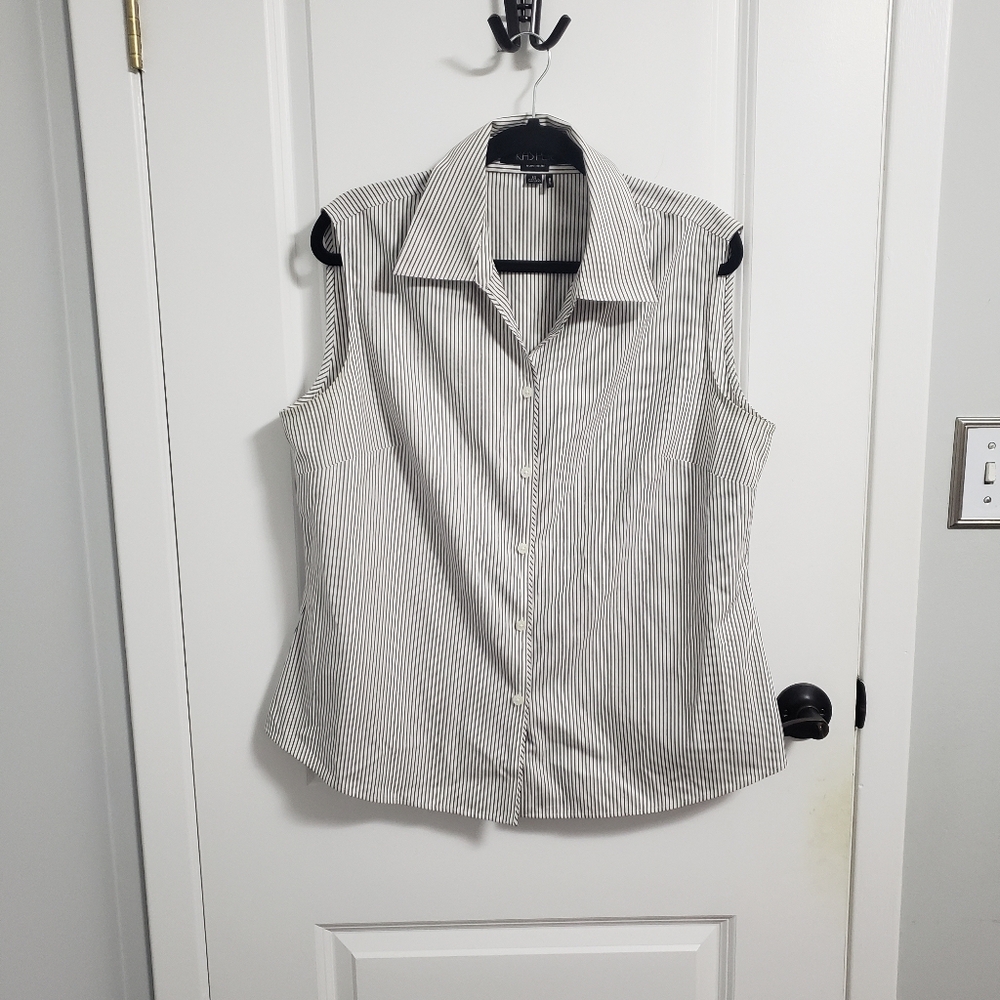 KASPER Striped Non Iron Sleeveless Button-Up Blouse Shirt
